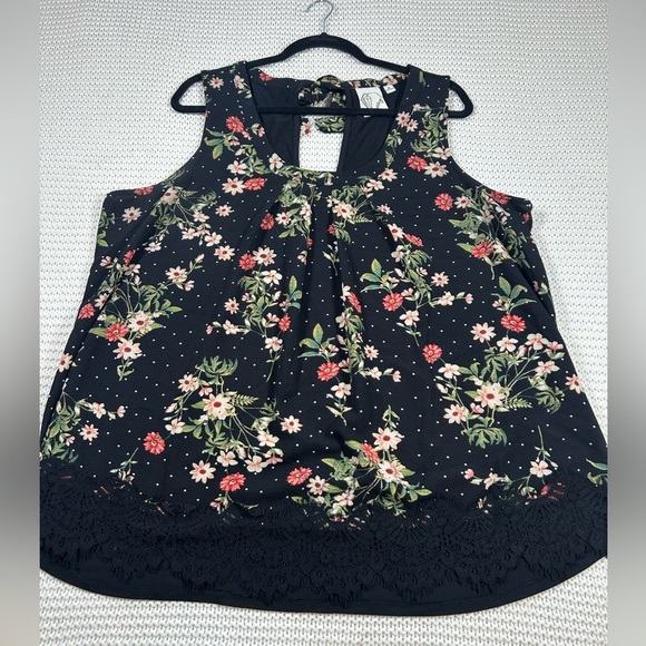 Janet Chung Black Floral Sleeveless Top with in the Back. Size 2X - Picture 4 of 8